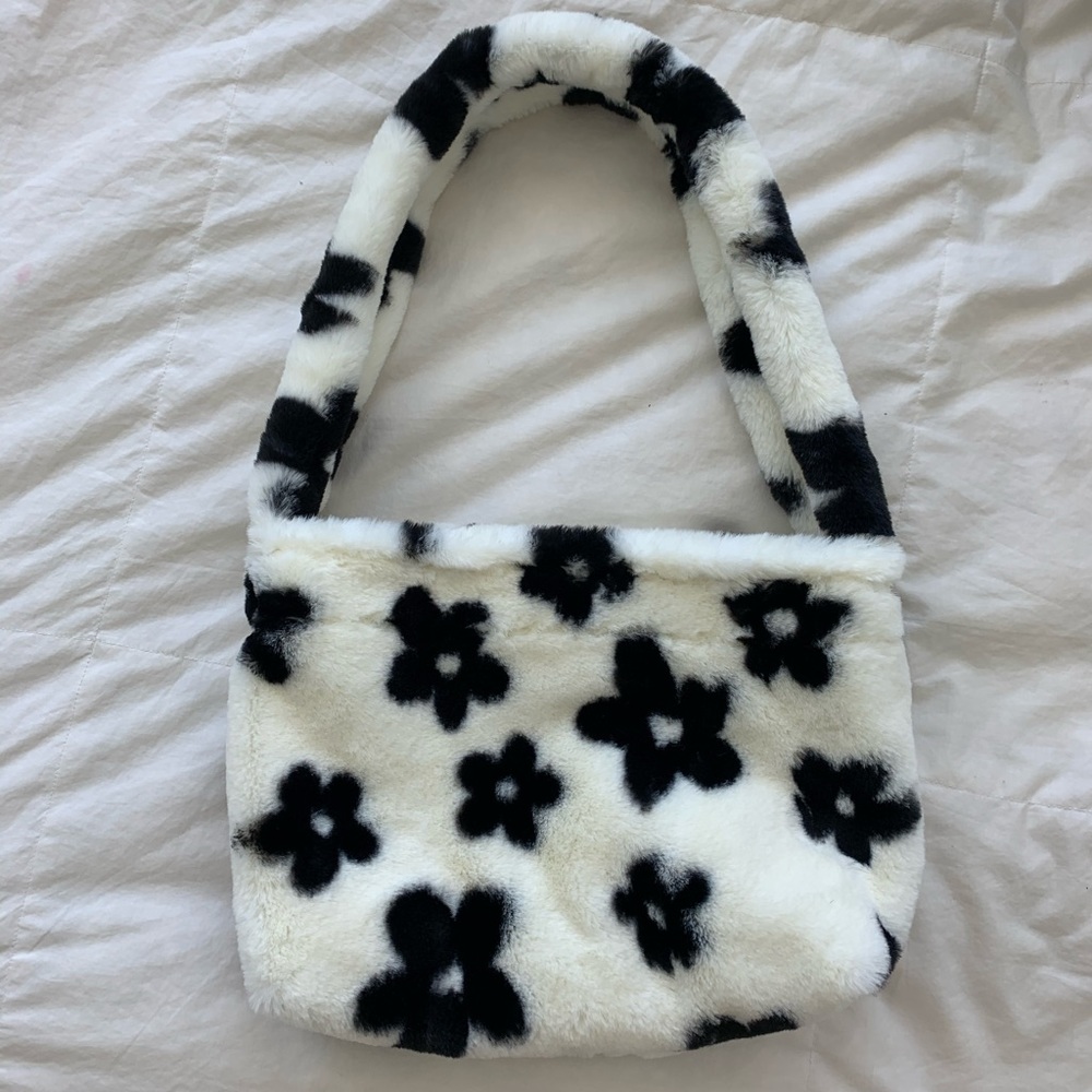 MINI FUZZY FLOWER BAG